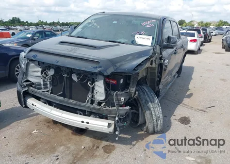 2018 Toyota Tundra Sr5 5.7L V8 z USA, uszkodzony, nr VIN 5TFDW5F12JX720521